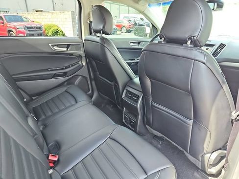 Certified 2019 Ford Edge SEL w/ Equipment Group 201A FWD image 11
