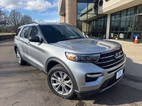 Used 2020 Ford Explorer XLT w/ Equipment Group 202A image 1