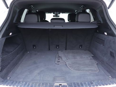 Used 2021 Porsche Cayenne image 17