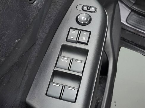 Used 2015 Honda CR-V LX image 17