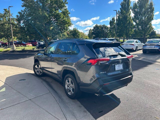 Used 2017 Toyota Highlander Limited w/ Protection Package #3 AWD/4WD image 5