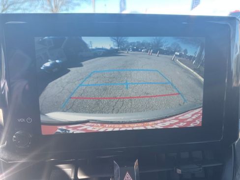 Used 2024 Toyota Corolla LE image 6