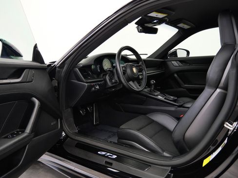 Used 2022 Porsche 911 GT3 RWD image 23