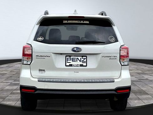 Used 2017 Subaru Forester 2.5i Premium w/ All-Weather Package AWD/4WD image 5