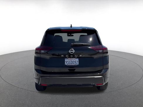 Used 2025 Nissan Rogue SV FWD image 12