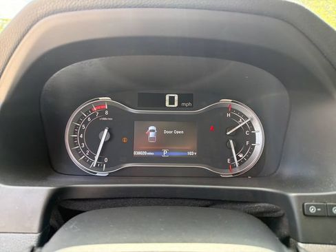 Used 2022 Honda Ridgeline Sport image 18