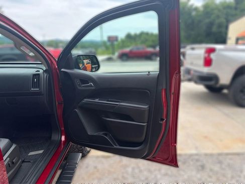Used 2021 GMC Canyon AT4 w/ Driver Alert Package AWD/4WD image 24