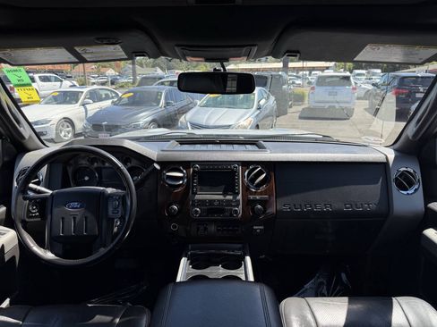 Used 2011 Ford F250 Lariat w/ Lariat Ultimate Pkg AWD/4WD image 15