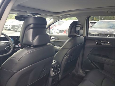 New 2026 Kia Sportage EX image 24