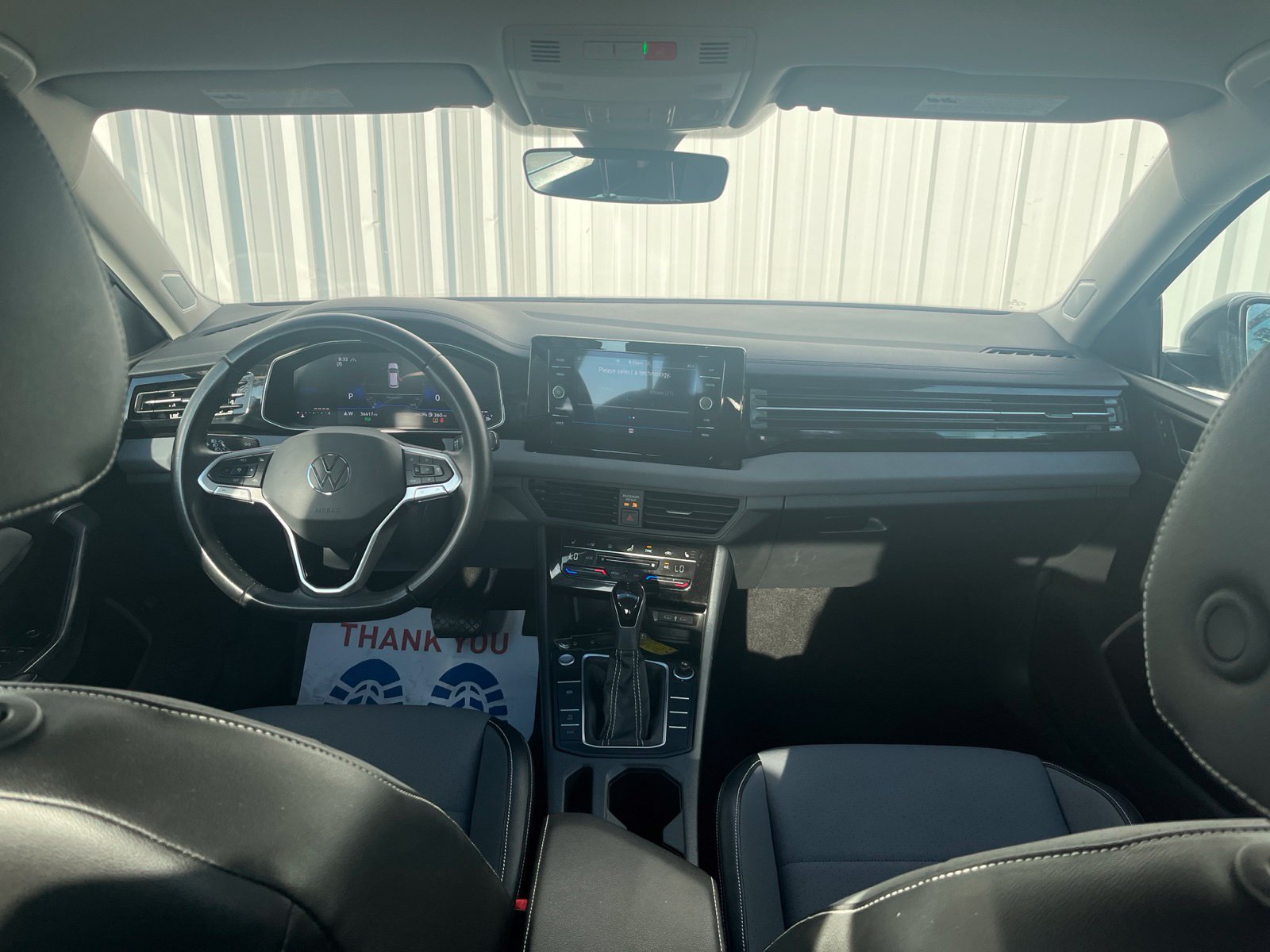 Used 2025 Volkswagen Jetta SE FWD image 18