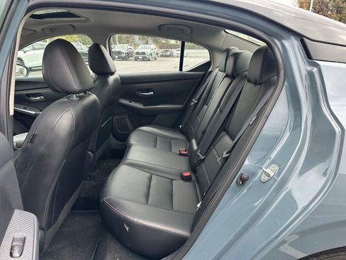 Used 2024 Nissan Sentra SR w/ SR Premium Package FWD image 8