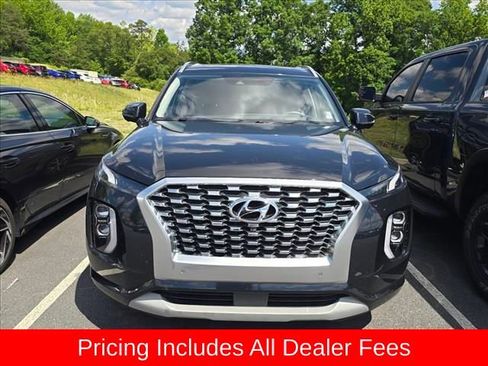 Used 2022 Hyundai Palisade Limited w/ Cargo Package FWD image 2