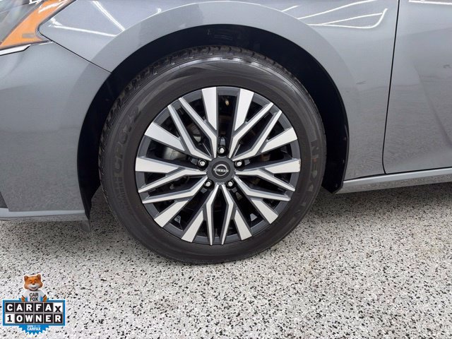Used 2025 Nissan Altima 2.5 SV FWD image 10