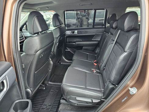 Used 2024 Hyundai Santa Fe Limited image 17