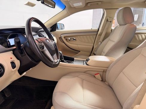 Used 2013 Ford Taurus SEL image 21