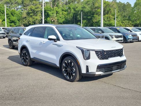 Certified 2025 Kia Sorento SX FWD image 44