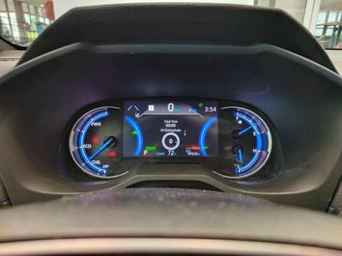 Used 2022 Toyota RAV4 XSE AWD/4WD image 16