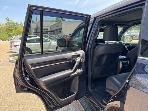 Used 2022 Lexus GX 460 Premium w/ Premium Plus Package AWD/4WD image 8