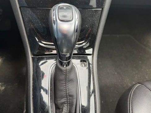 Used 2019 Buick Encore Essence AWD/4WD image 25