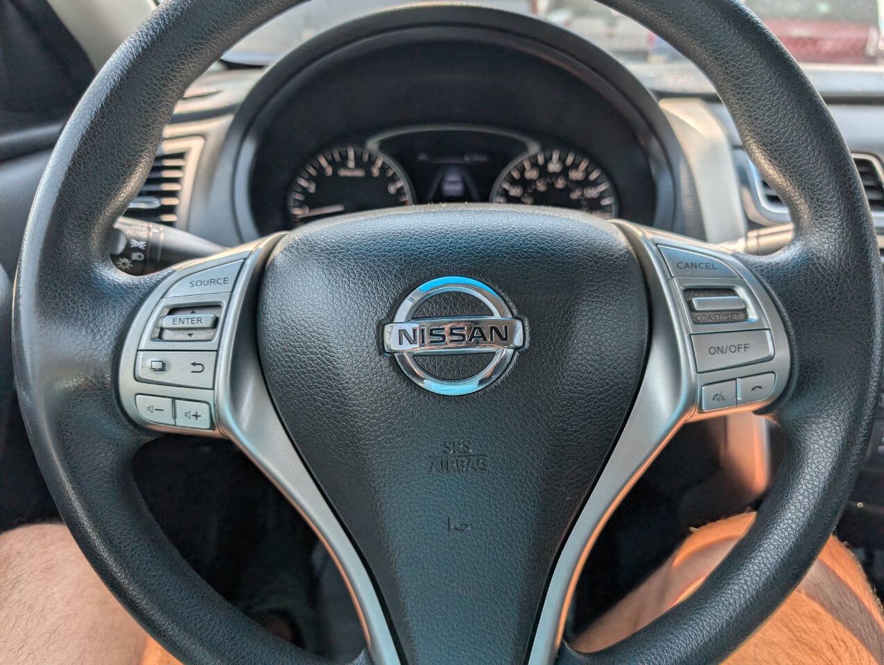 Used 2015 Nissan Altima 2.5 S w/ Power Driver Seat Package FWD image 20