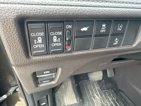 Used 2019 Honda Odyssey EX-L image 10