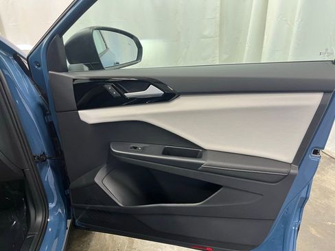 New 2026 Volkswagen Taos S image 11