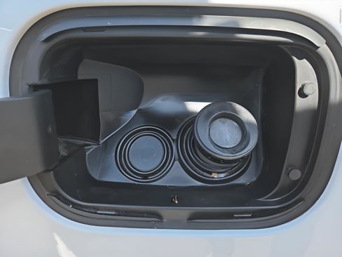 Used 2022 Chevrolet Silverado 2500 LTZ w/ LTZ Plus Package image 37