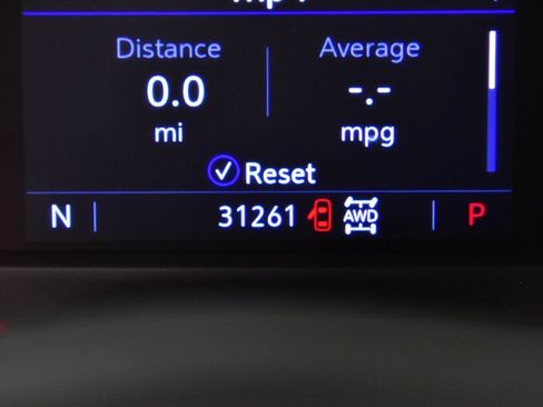 Used 2023 Cadillac XT4 Sport w/ Sun And Sound Package AWD/4WD image 18