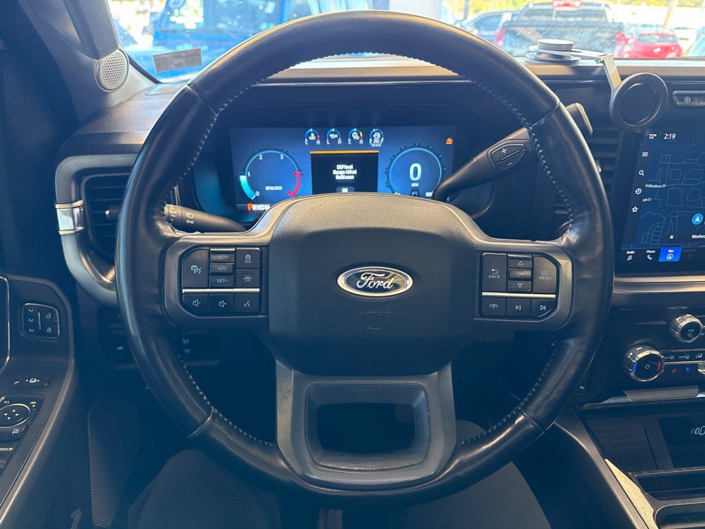 Used 2023 Ford F350 Lariat w/ Lariat Ultimate Package AWD/4WD image 15