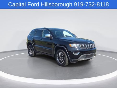 Used 2018 Jeep Grand Cherokee Limited AWD/4WD image 2