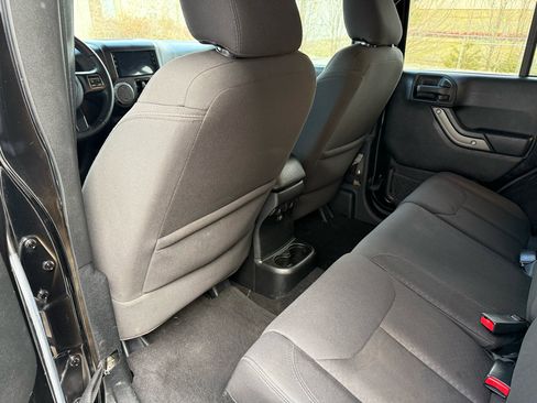 Used 2016 Jeep Wrangler Unlimited Sport w/ Quick Order Package 24S image 23