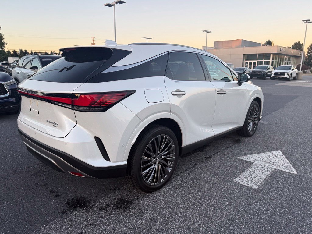Used 2025 Lexus RX 450h AWD w/ Convenience Package image 13