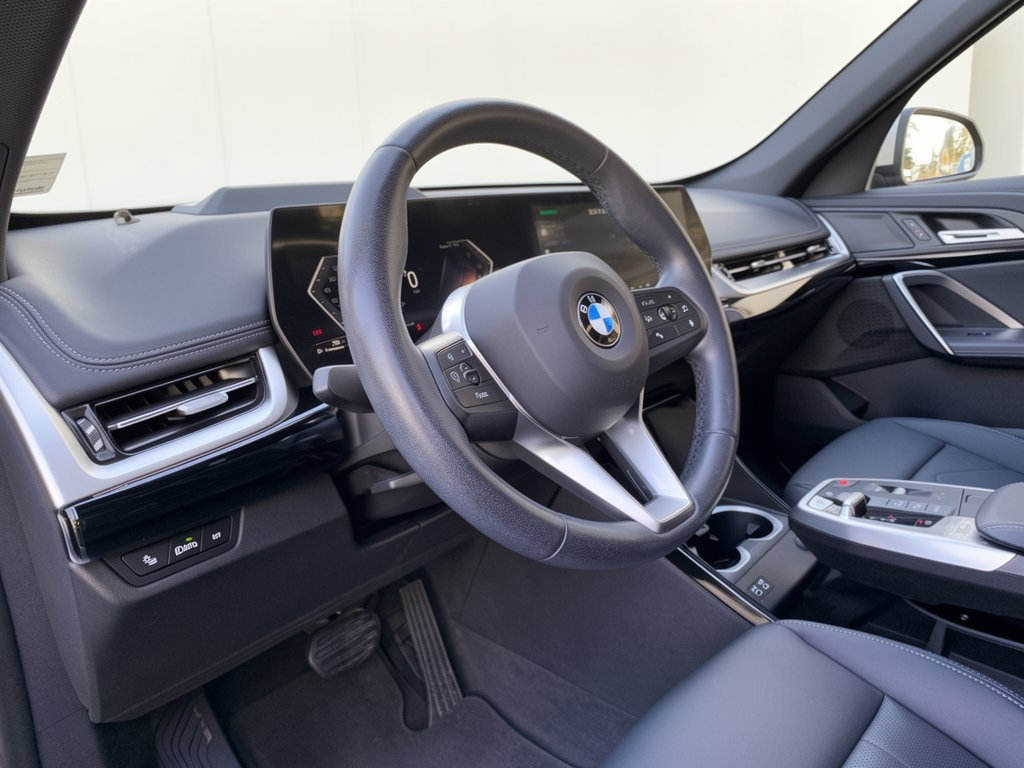 Used 2024 BMW X1 xDrive28i w/ Technology Package AWD/4WD image 4