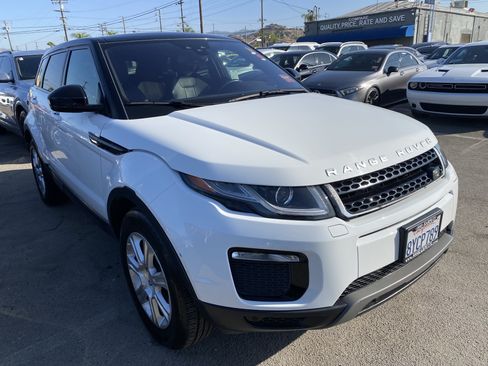 Used 2018 Land Rover Range Rover Evoque SE Premium AWD/4WD image 7