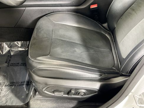 Used 2023 Jeep Grand Cherokee L Altitude image 18