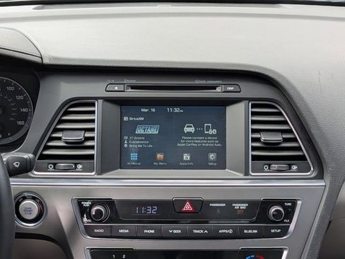 Used 2017 Hyundai Sonata Sport w/ Value Edition Package 02 image 17