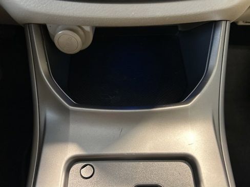 Used 2010 Subaru Impreza 2.5i Premium image 14