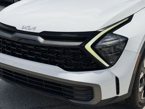 Certified 2023 Kia Sportage X-Line w/ X-Line Premium Package AWD/4WD image 11