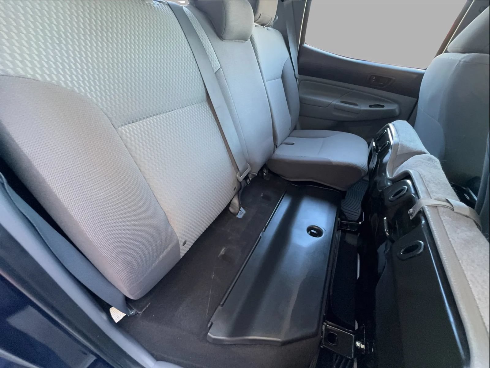 Used 2012 Toyota Tacoma PreRunner w/ SR5 Pkg RWD image 35