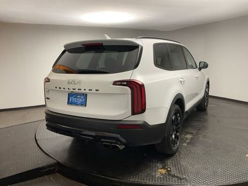 Used 2022 Kia Telluride SX w/ SX Prestige Package image 8