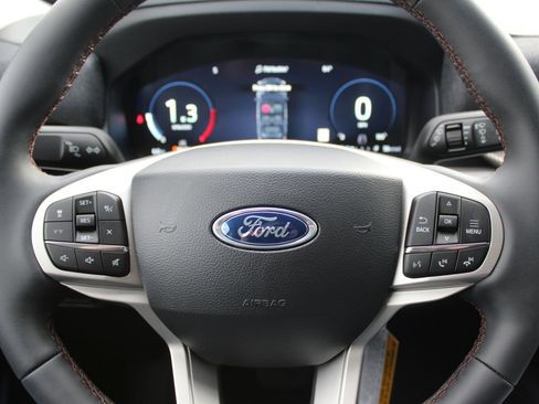 New 2026 Ford Explorer Active AWD/4WD image 26