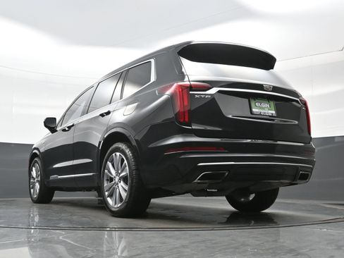 Used 2023 Cadillac XT6 Premium Luxury FWD image 32