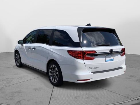 Certified 2024 Honda Odyssey EX-L image 5