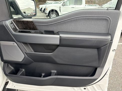 Used 2023 Ford F150 Lariat w/ Equipment Group 502A High image 18