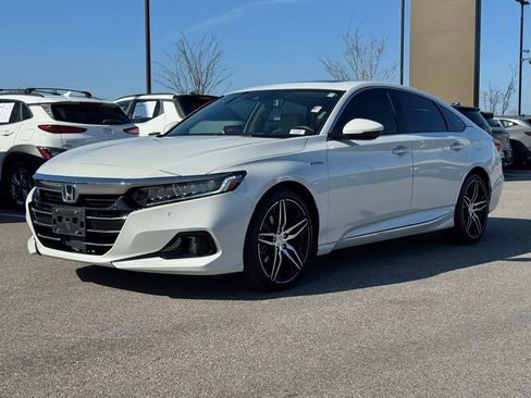 Used 2022 Honda Accord Touring image 9