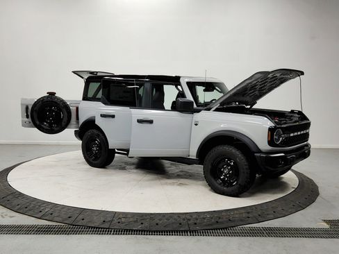 New 2026 Ford Bronco Big Bend w/ Black Diamond Package AWD/4WD image 9