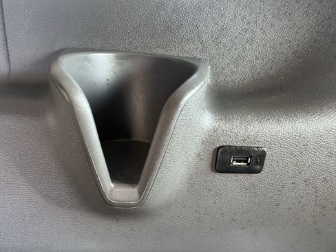 Used 2023 Ford Transit 350 XLT image 19