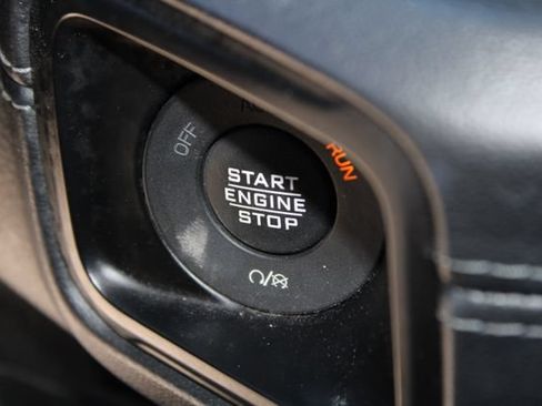 Used 2024 Jeep Wrangler Unlimited Sahara AWD/4WD image 21