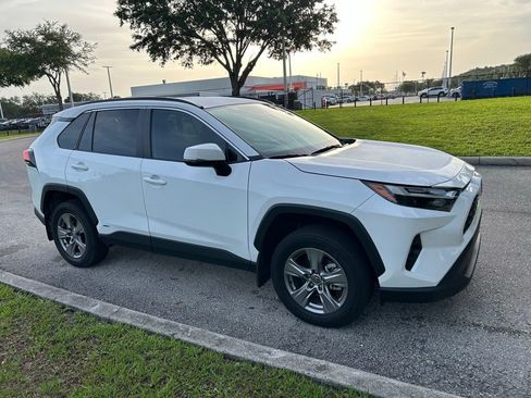 Used 2024 Toyota RAV4 XLE AWD/4WD image 8