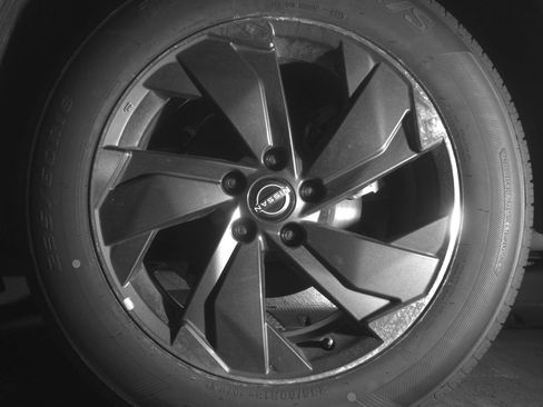 Used 2025 Nissan Rogue SV image 11